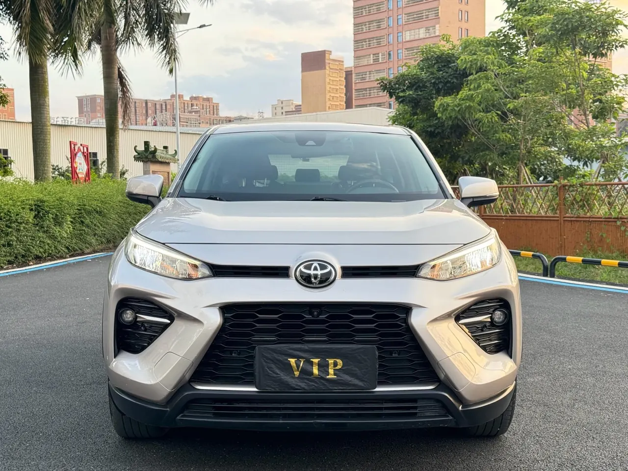 Toyota 2022 Willanda 2.0 Stepless Two-Drive Luxury PLUS Edition Automatic Gear 2