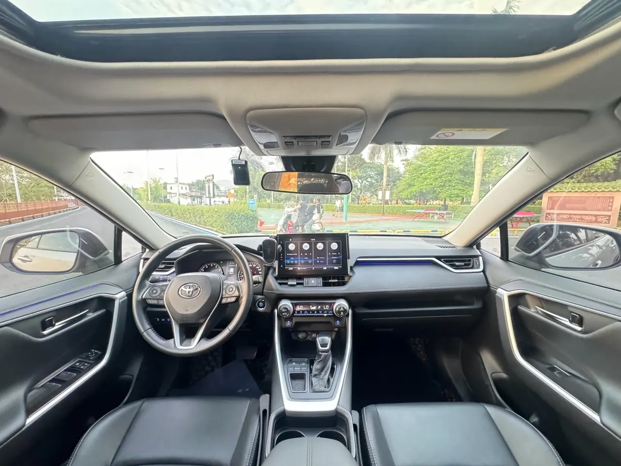Toyota 2022 Willanda 2.0 Stepless Two-Drive Luxury PLUS Edition Automatic Gear 5