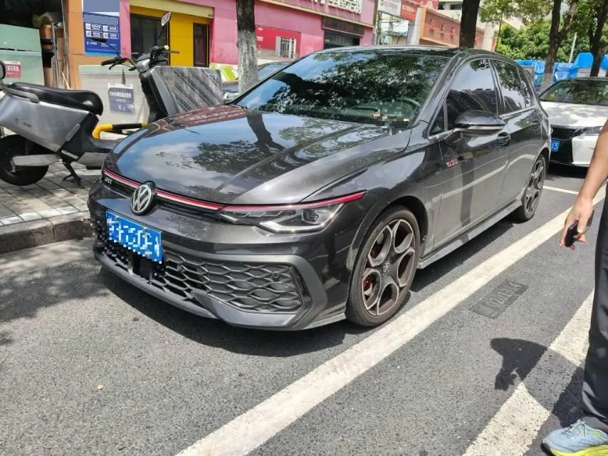 Volkswagen 2025 Golf GTI 2.0TSI 380TSI Automatic - View 1