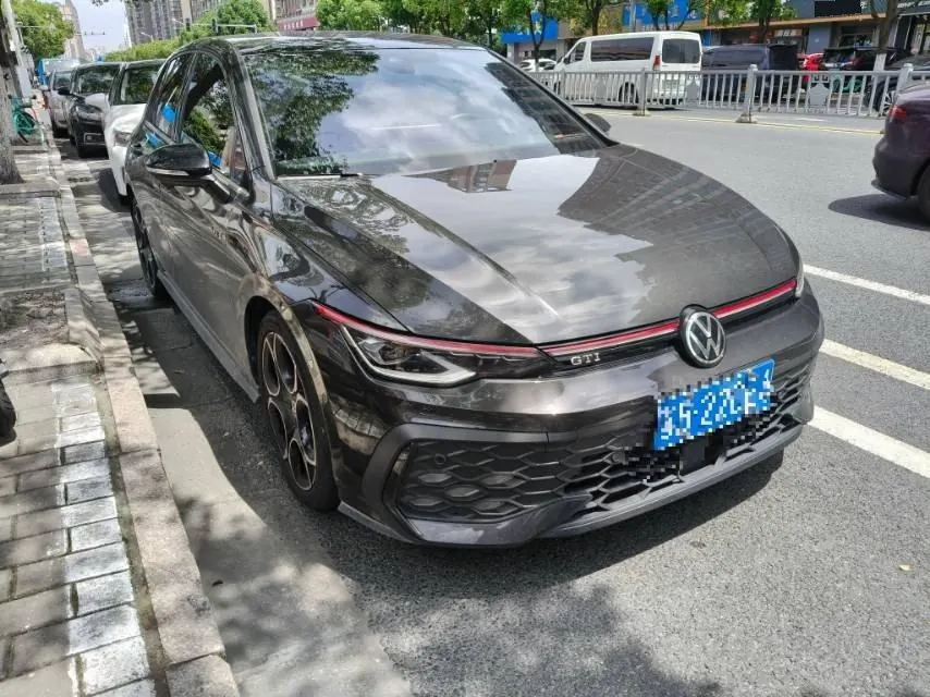 Volkswagen 2025 Golf GTI 2.0TSI 380TSI Automatic 3