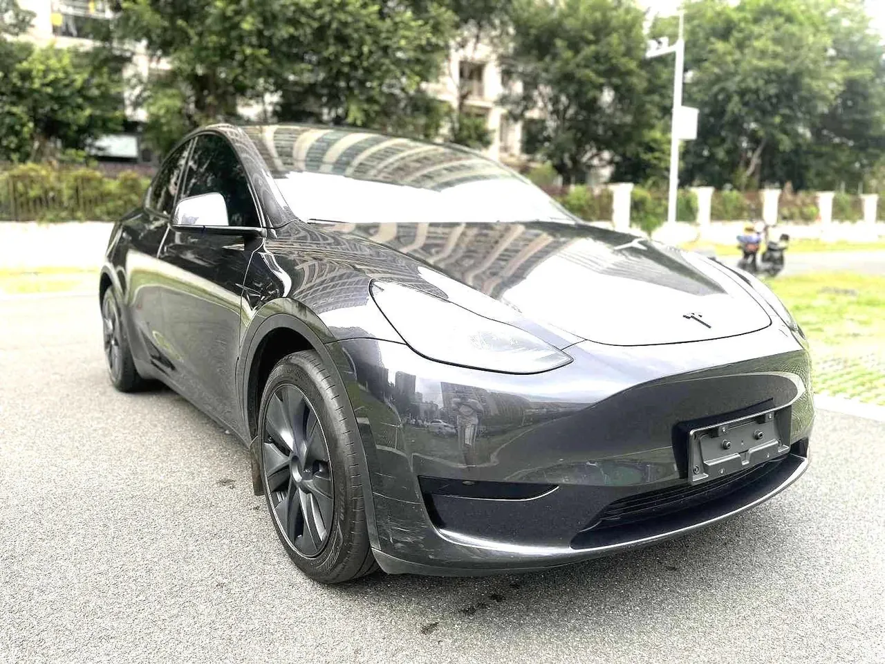 Tesla 2024 Model Y rear-wheel drive version automatic transmission 3