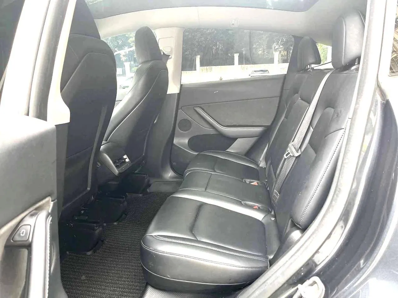 Tesla 2024 Model Y rear-wheel drive version automatic transmission 5