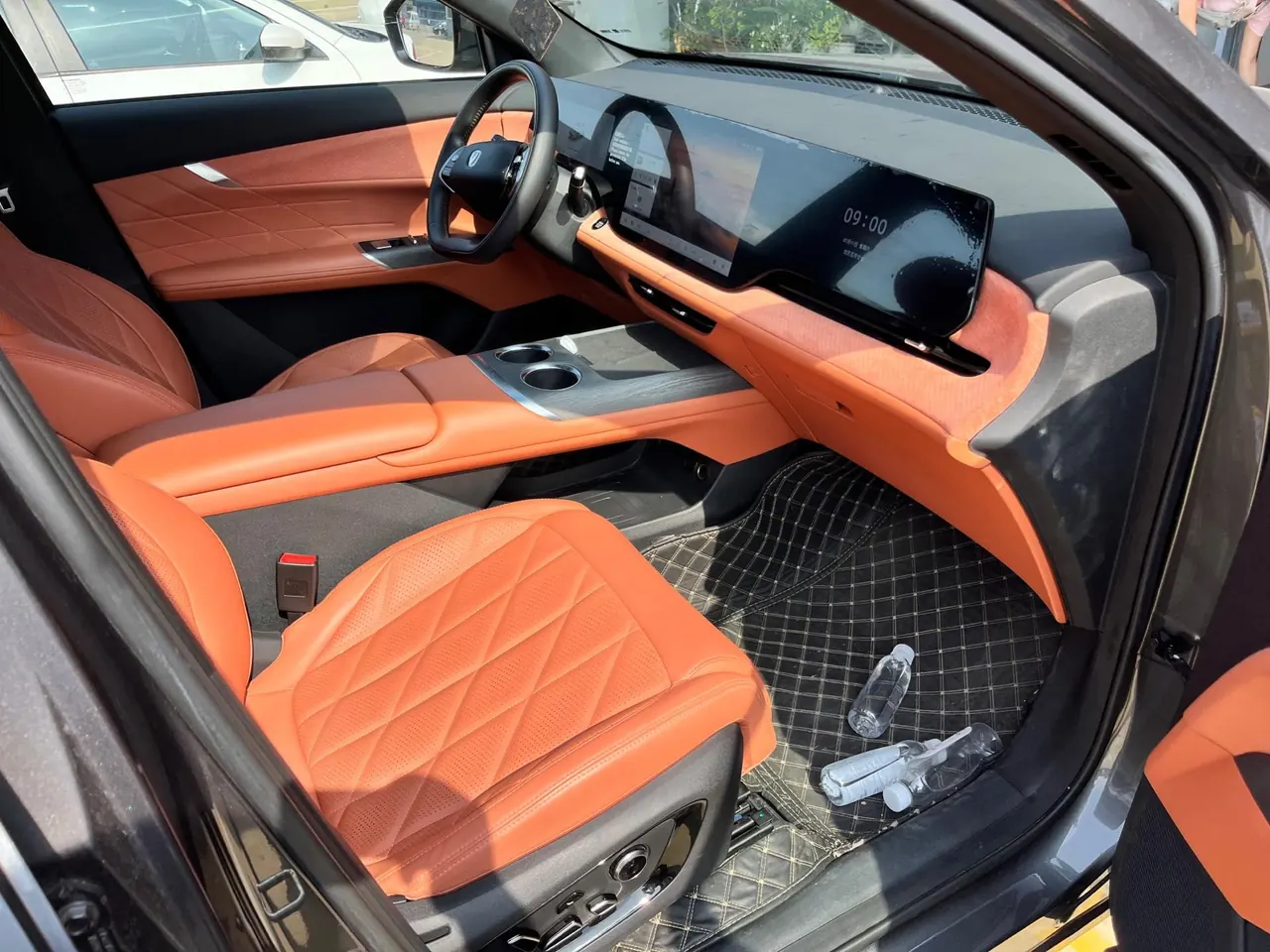 ChangAn 2025 CS75 PLUS 1.5T New Blue Whale Prestige Automatic 12