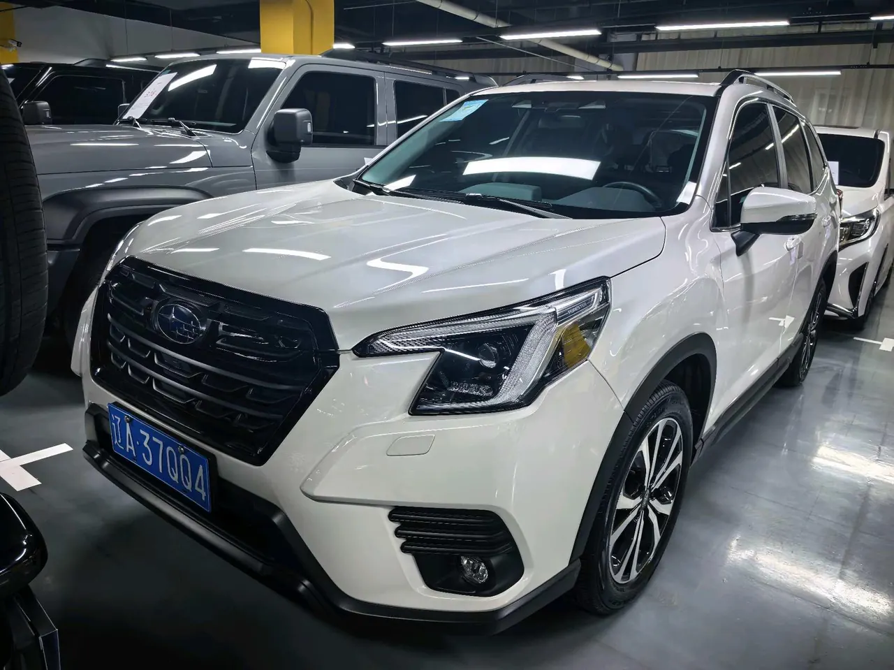 Subaru Forester (Imported) 2024 Forester 2.5i Stepless Distinguished Edition EyeSight Automatic Gear - View 1