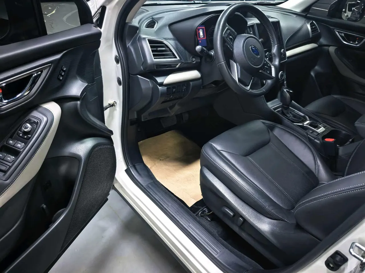 Subaru Forester (Imported) 2024 Forester 2.5i Stepless Distinguished Edition EyeSight Automatic Gear 2