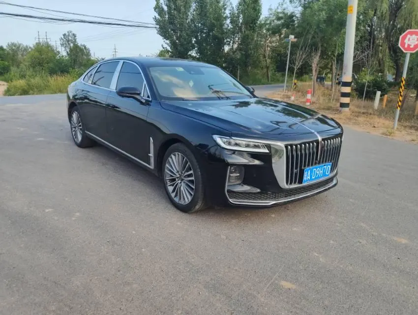 HongQi 2020 H9 48V 2.0T Zhilian Flag Edition Automatic Gear 3