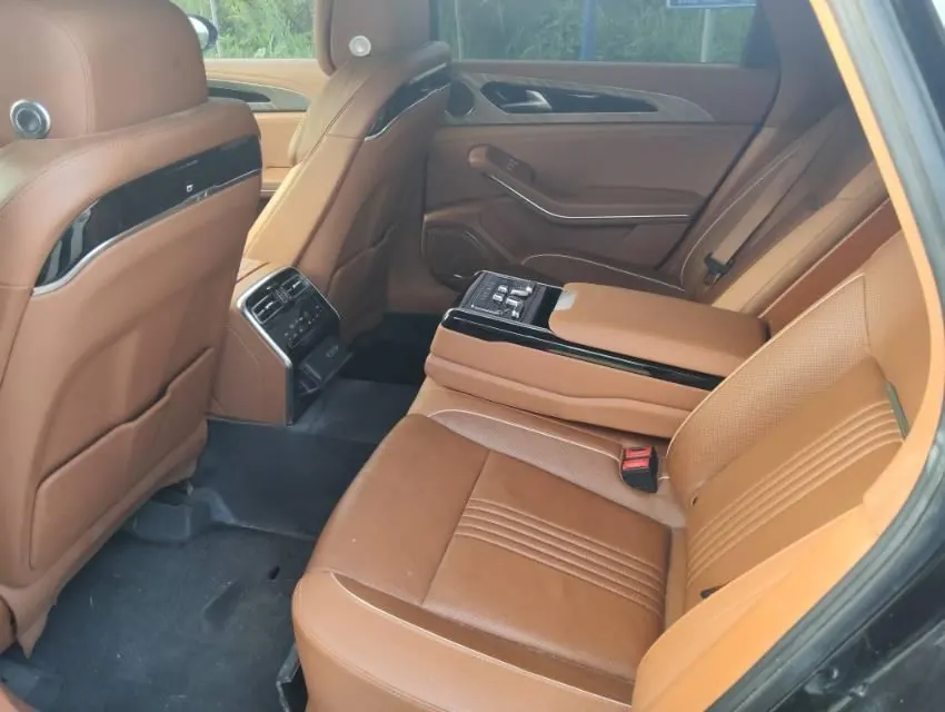 HongQi 2020 H9 48V 2.0T Zhilian Flag Edition Automatic Gear 7
