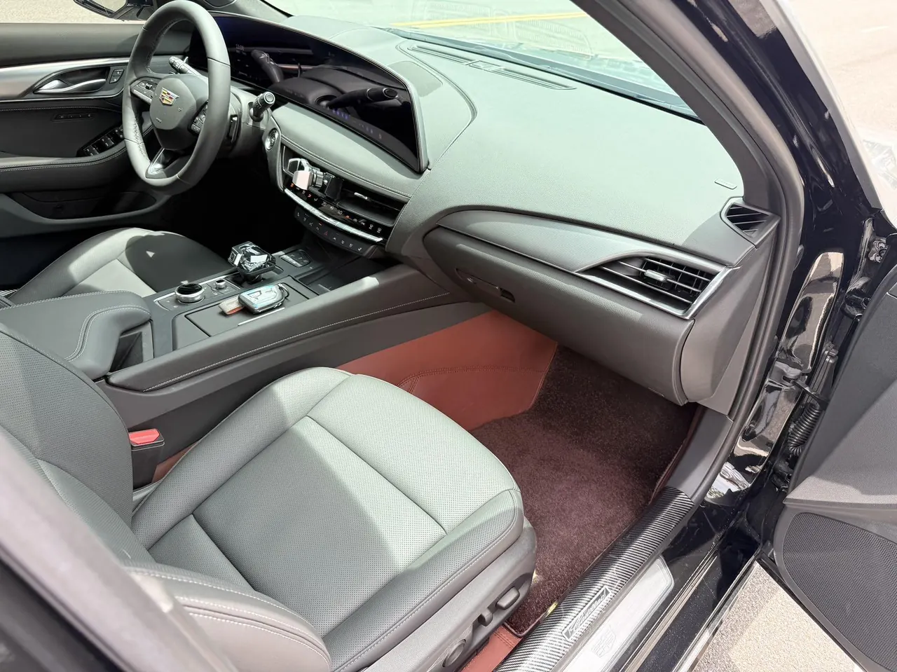 Cadillac 2025 CT5 2.0T 28T Track Performance Edition Automatic Gear 17