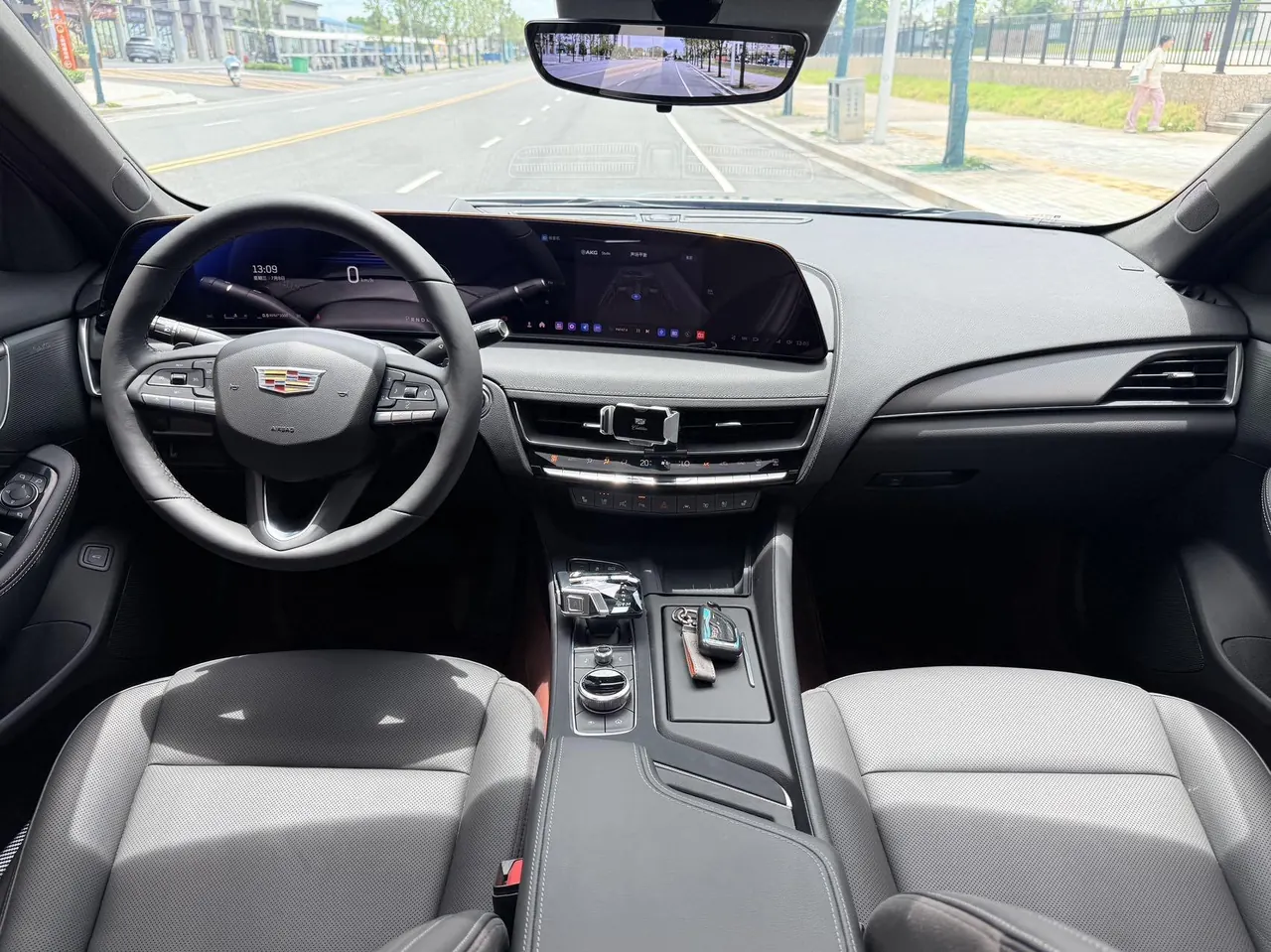 Cadillac 2025 CT5 2.0T 28T Track Performance Edition Automatic Gear 5