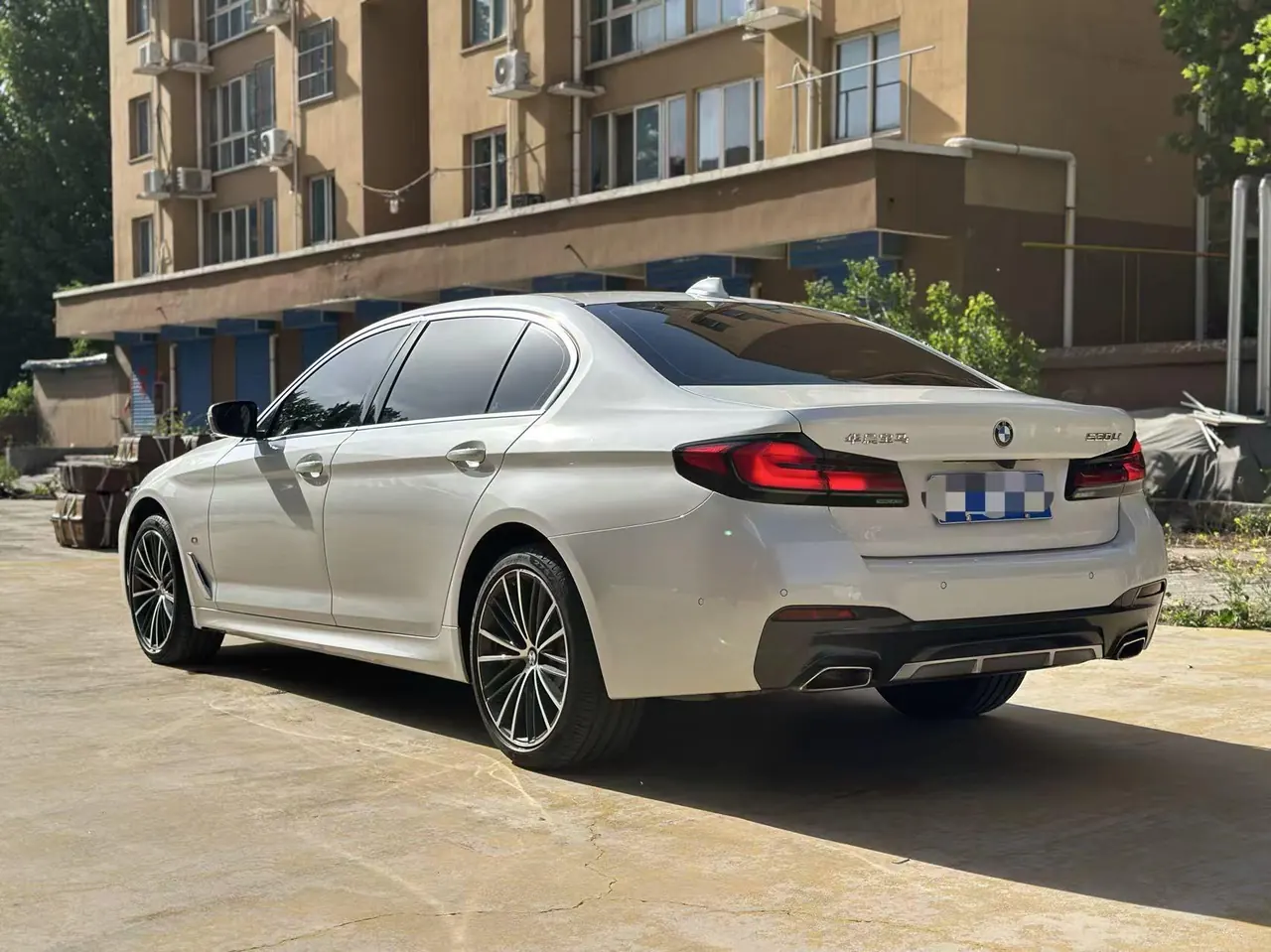 BMW 5 Series 2023 530Li 2.0T Leading M Sports Suit Automatic Gear 9