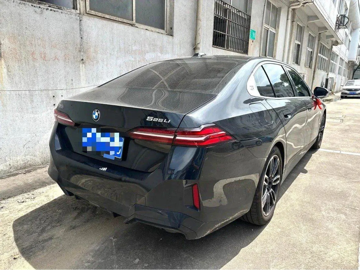 BMW 5 Series 2026 525Li 48V 2.0T Luxury Suit Automatic Gear 6