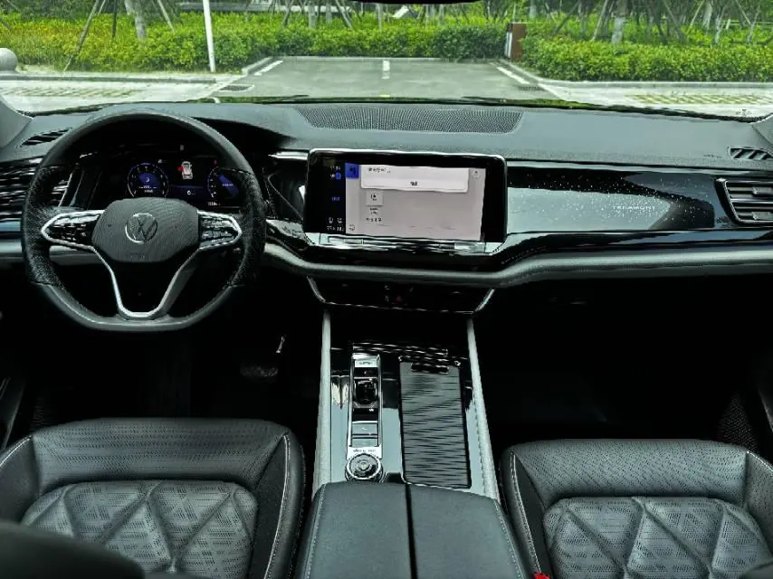 Volkswagen 2024 Tuang 2.0TSI 380TSI four-wheel drive Longyao version automatic gear 5