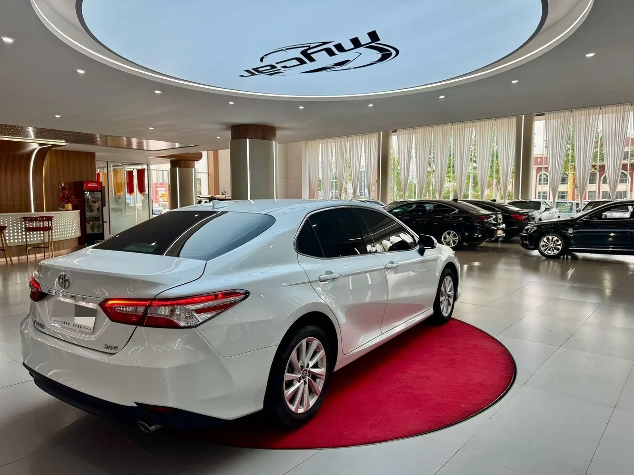 Toyota 2023 Camry 2.0GVP Stepless Leading Edition Automatic Gear 2