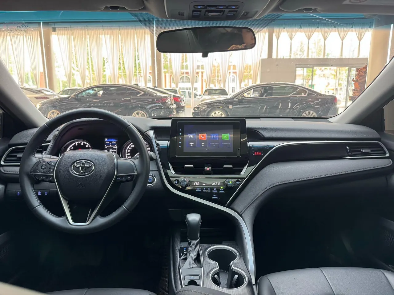Toyota 2023 Camry 2.0GVP Stepless Leading Edition Automatic Gear 5