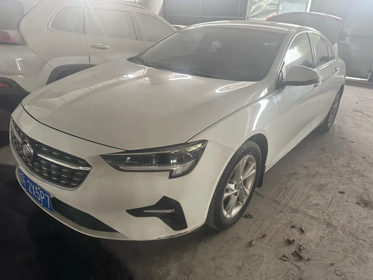 Open image lightbox: Buick 2020 Regal 1.5T 552T Elite Automatic Gear