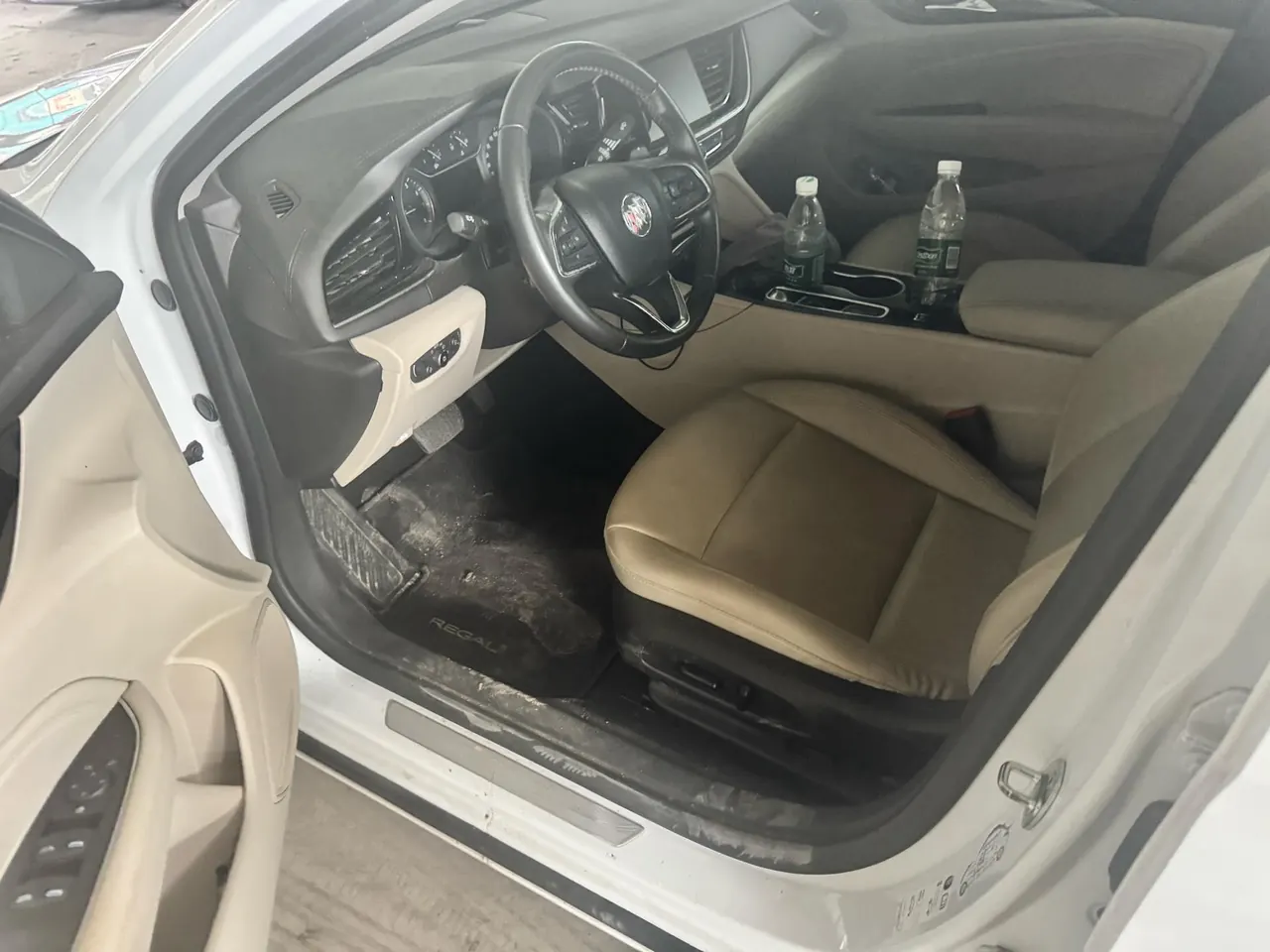 Buick 2020 Regal 1.5T 552T Elite Automatic Gear 2