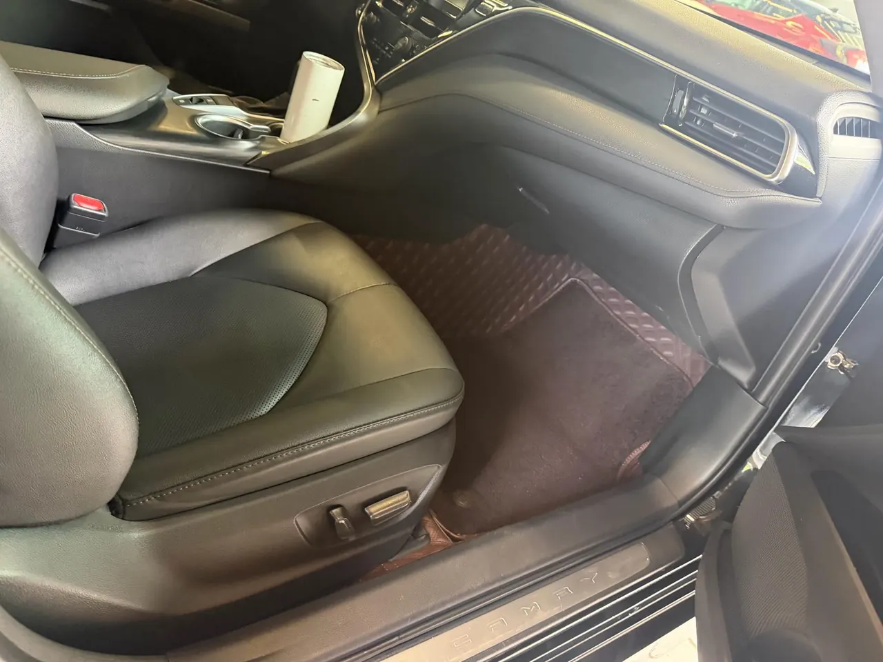 Toyota 2021 Camry 2.0G Stepless Deluxe Edition Automatic Gear 4