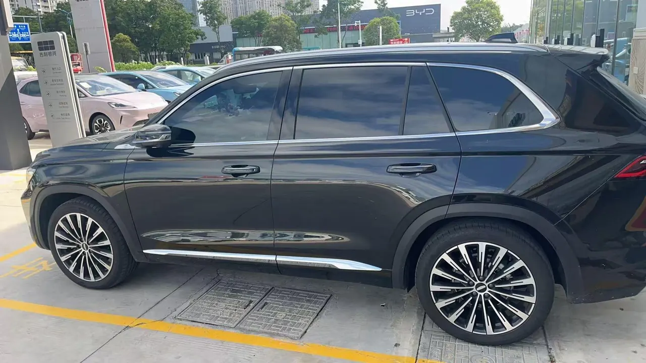Geely 2025 XingyueL (Monjaro) 2.0TD Oriental Yao Star-Gazing Edition Automatic Transmission 2