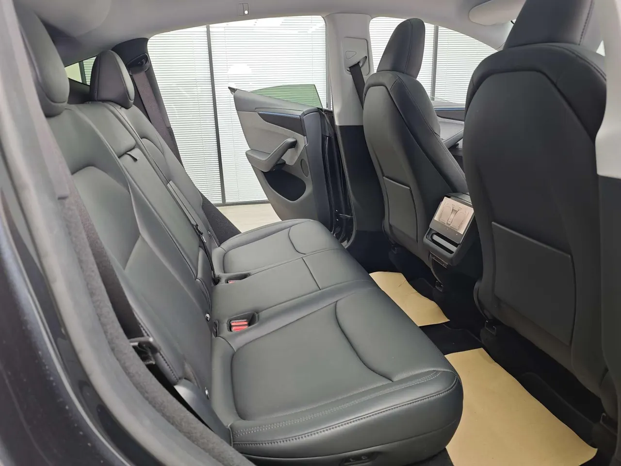 Tesla 2025 Model Y rear-wheel drive version automatic transmission 6
