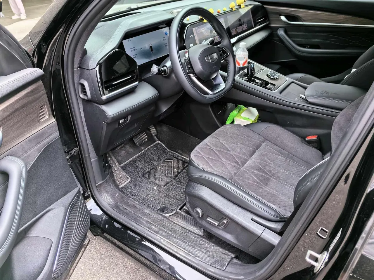 Geely 2025 XingyueL (Monjaro) 2.0TD Oriental Yao Star-Gazing Edition Automatic Transmission 8