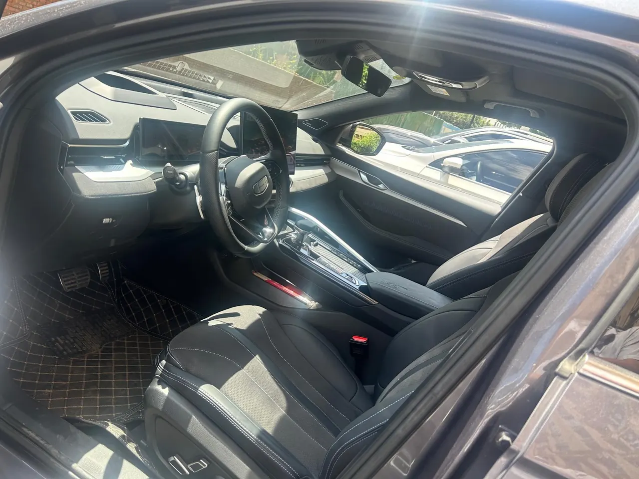 Geely 2025 xingrui 2.0TD oriental obsidian full moon version automatic gear 2
