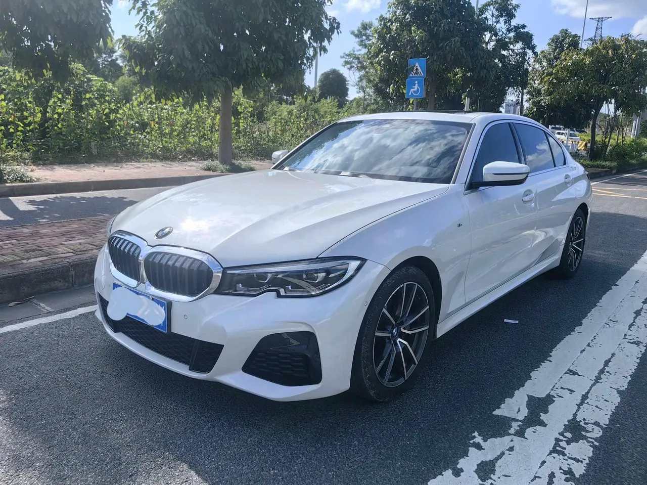 BMW 3 Series 2020 325Li 2.0T M Sports Suit Automatic Gear - View 1