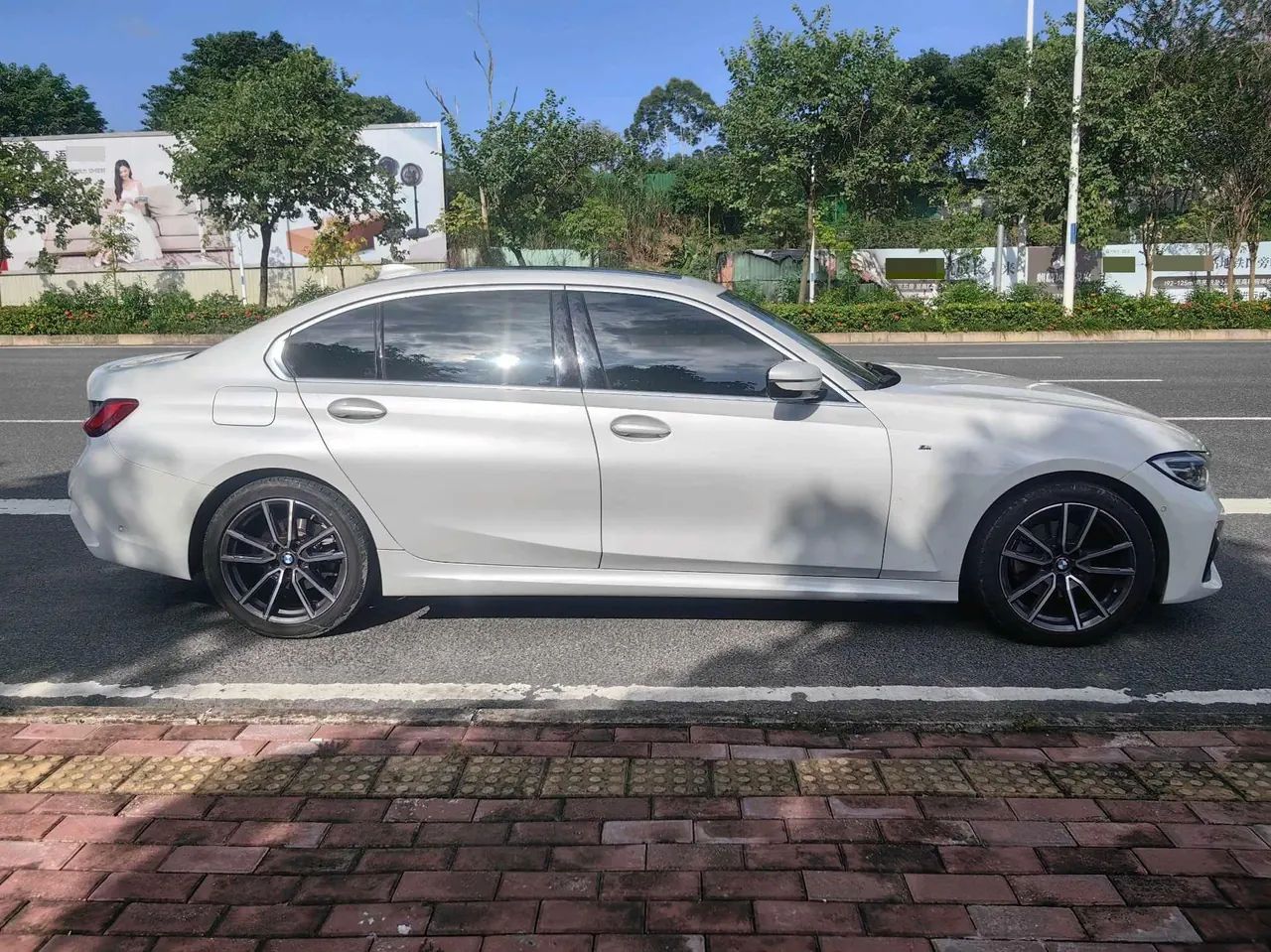 BMW 3 Series 2020 325Li 2.0T M Sports Suit Automatic Gear 9