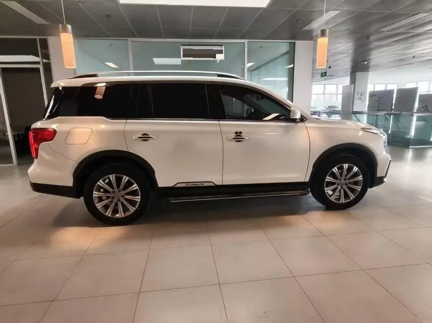 Chuanqi 2020 GS8 2.0T 390T Two-Drive Deluxe Zhilian Edition Seven-seat Automatic Gear 3