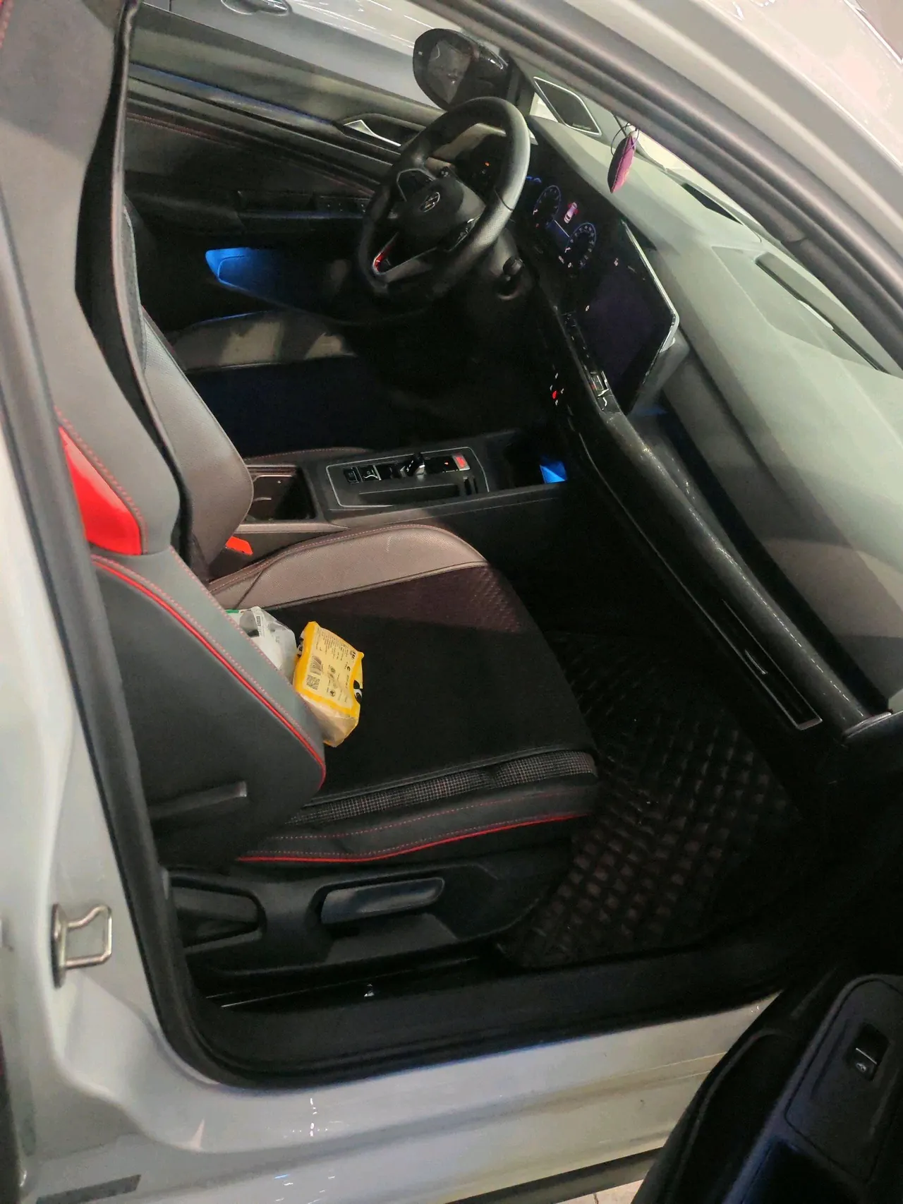 Volkswagen 2021 Golf GTI 2.0TSI Automatic 2
