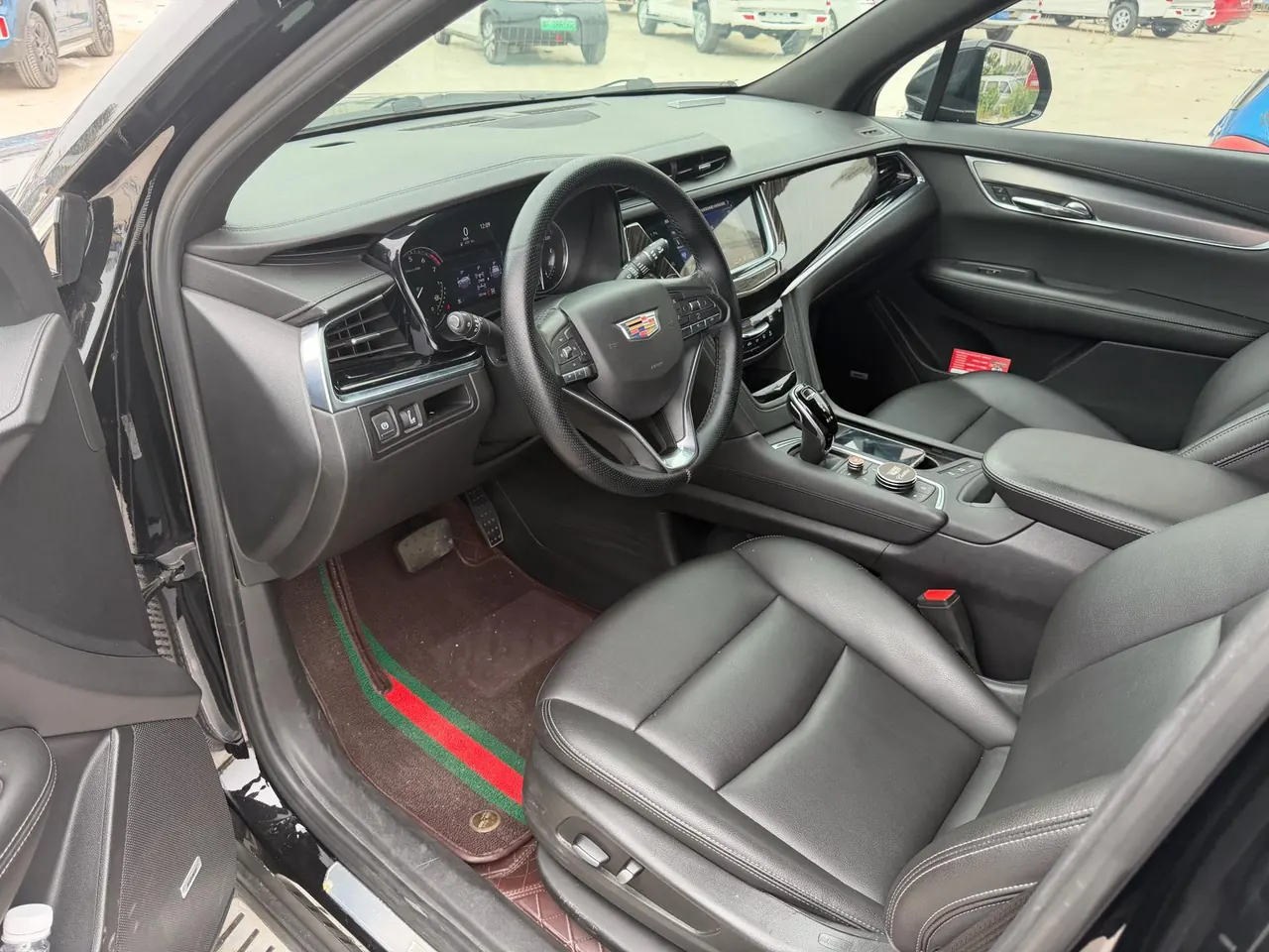 Cadillac 2021 XT6 2.0T 28T 6-seat four-wheel drive fashion automatic gear 3