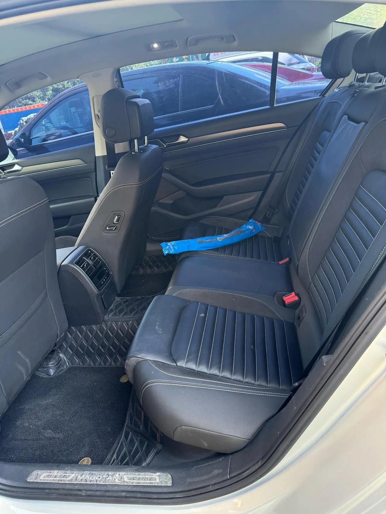 Volkswagen 2020 Magotan 2.0TSI 330TSI Leading Automatic 3