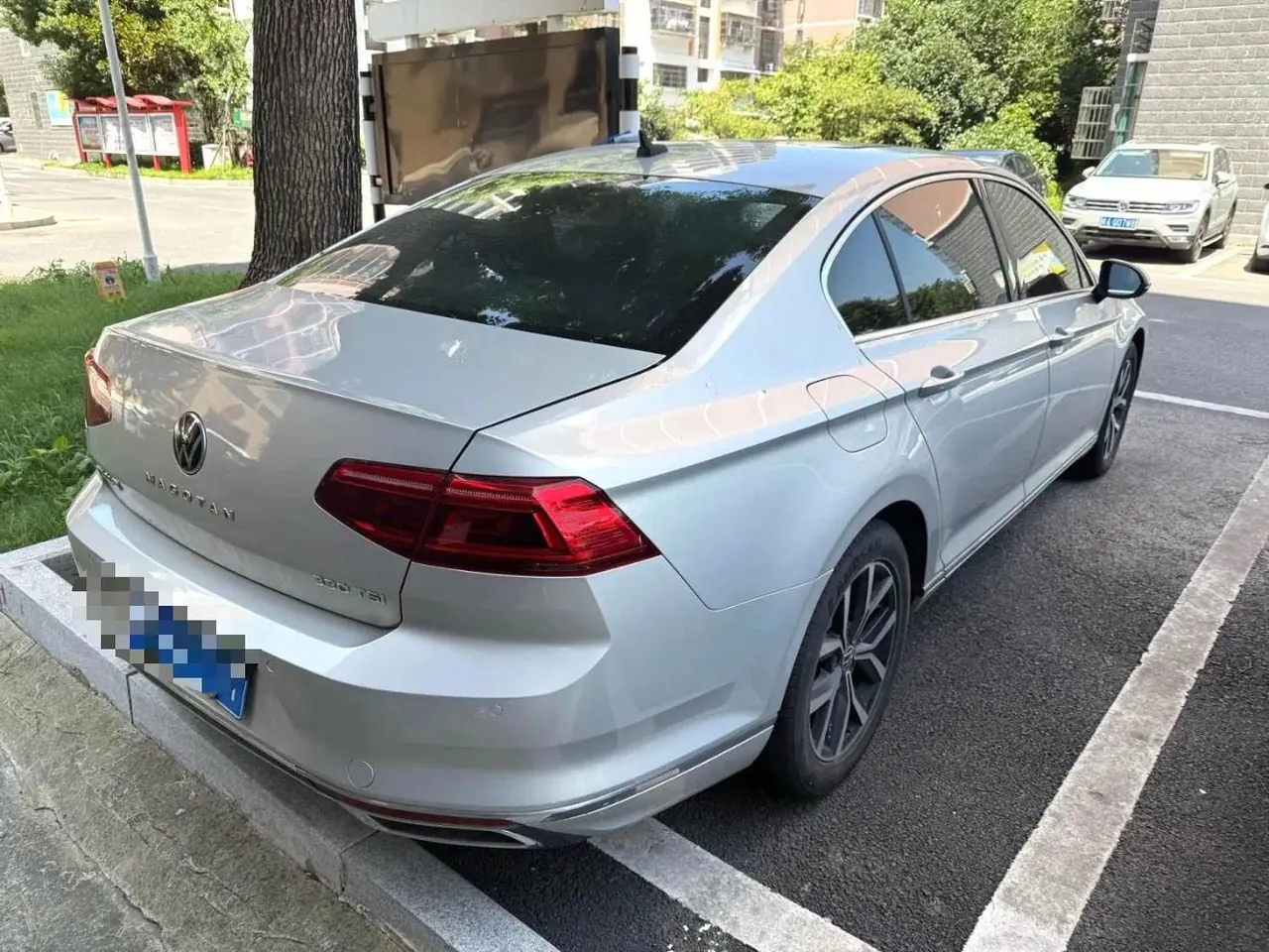 Volkswagen 2020 Magotan 2.0TSI 330TSI Leading Automatic 5