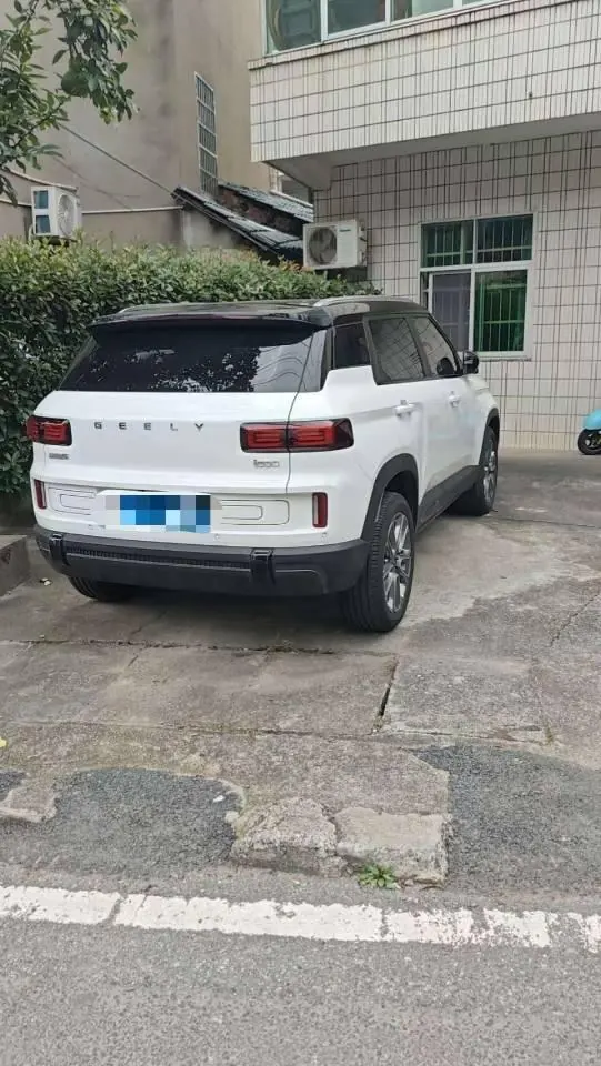 Geely 2026 icon 1.5TD chocolate alcohol version of automatic gear 3