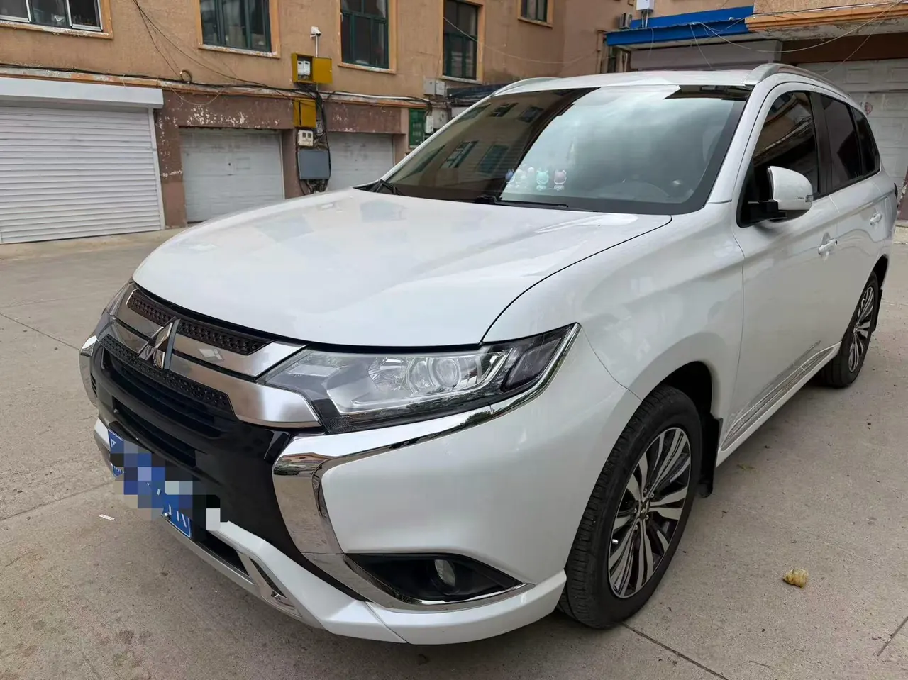 Open image lightbox: Mitsubishi 2021 Outlander 2.0 Stepless Two-Drive Enjoy Edition 5-seat Automatic Gear