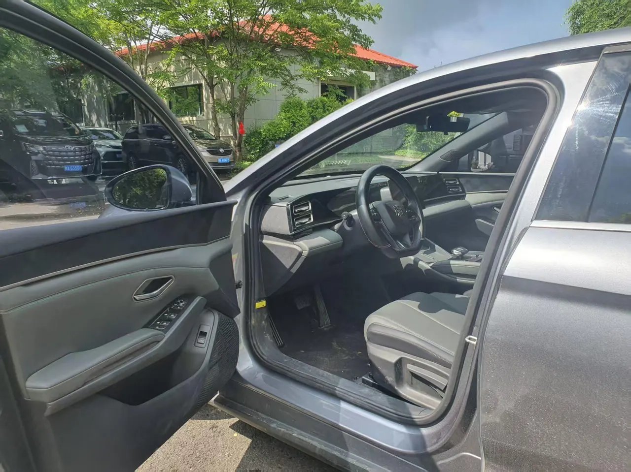 BYD 2024 Qin L DM-i 1.5 stepless 80KM leading automatic gear 3