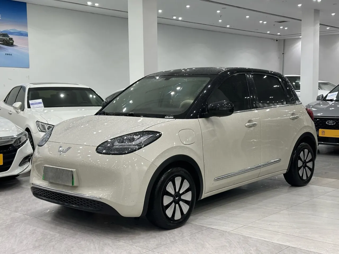WuLing 2024 Plantronics 333km Enjoy Automatic Gear - View 1