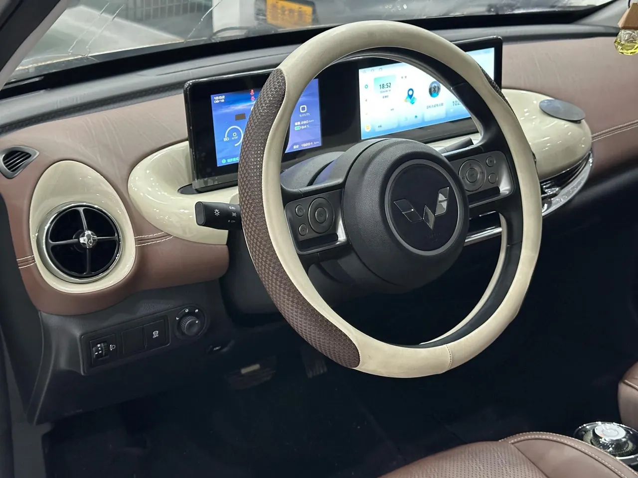 WuLing 2024 Plantronics 333km Enjoy Automatic Gear 7