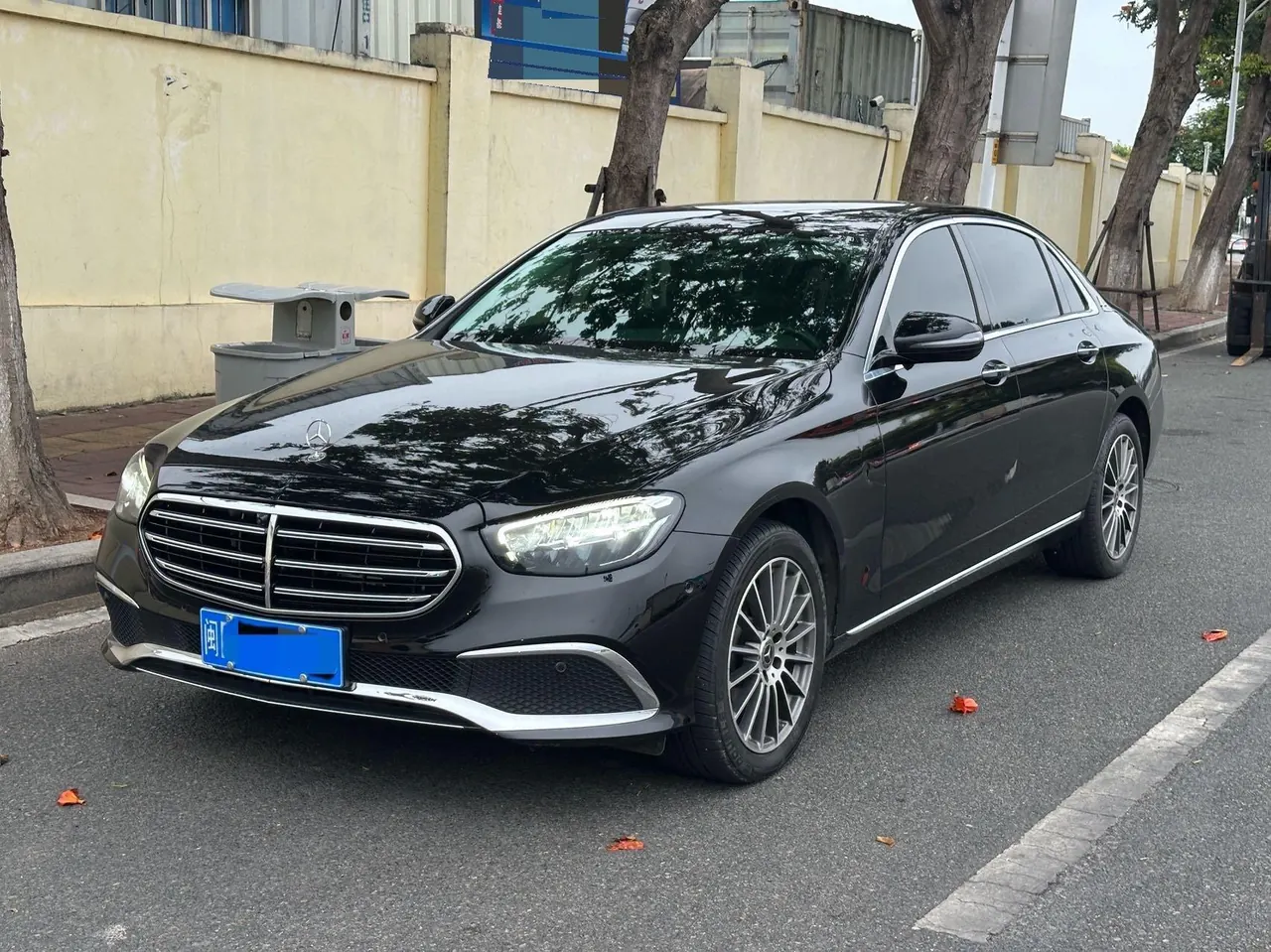 Mercedes Benz E Class 2023 E 260 L 2.0T Automatic - View 1