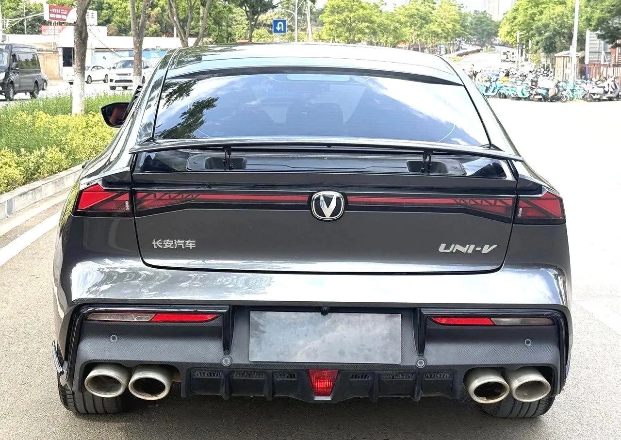 ChangAn 2023 UNI-V 1.5T Sports Edition Automatic 8