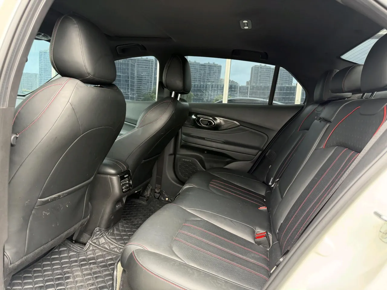Chuanqi 2021 Shadow Leopard 1.5T 270T Shadow Leopard J15 Edition Automatic Gear 6