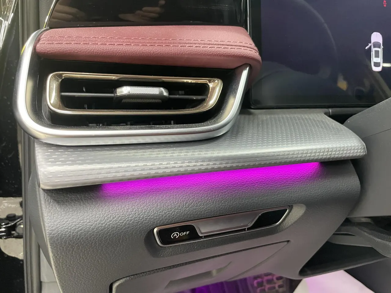 HongQi 2024 H5 2.0T Zhilian Qi Chang Edition Automatic Gear 18