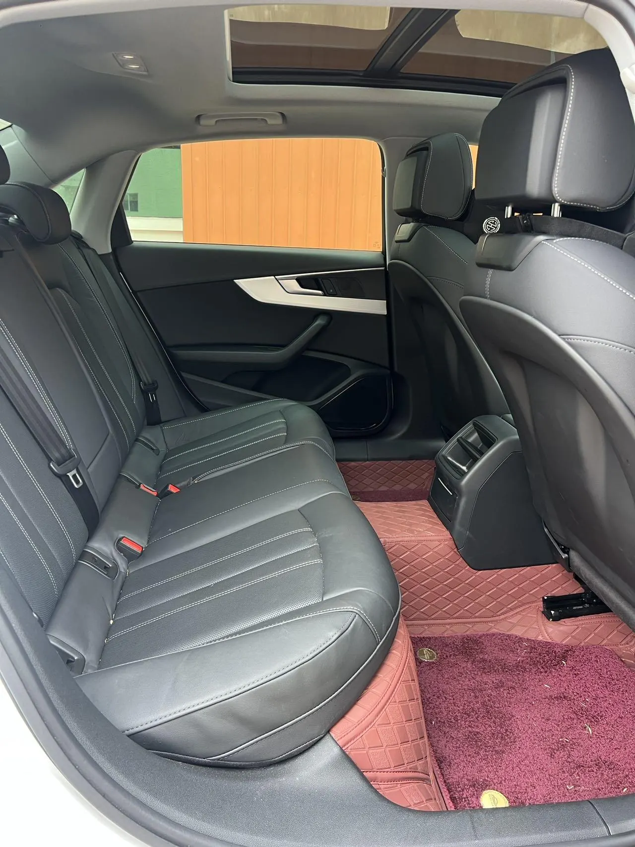 Audi 2020 A4L 2.0TFSI 40TFSI Fashion Dynamic Automatic 8