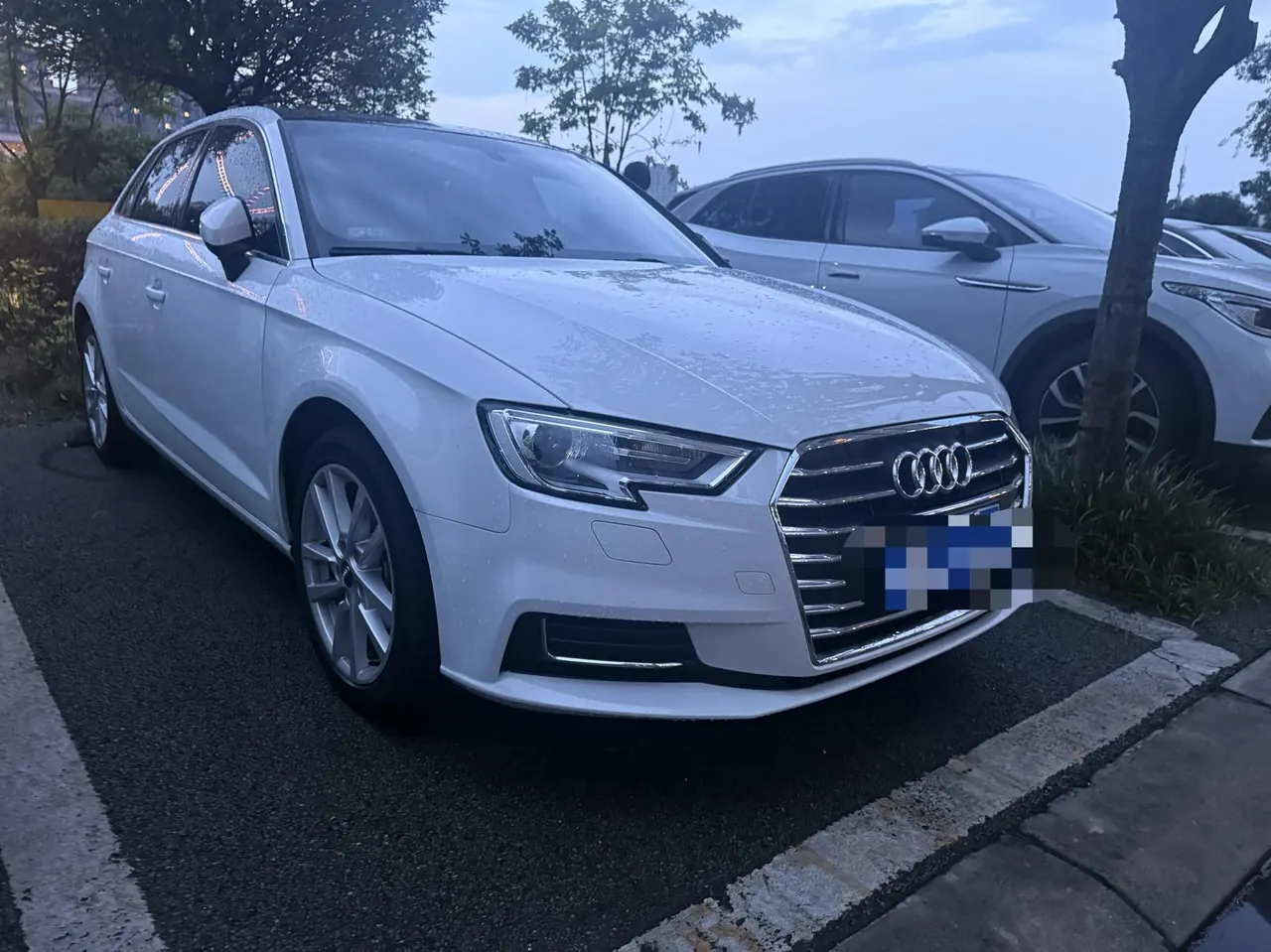 Audi 2020 A3 Sportback 1.4TFSI 35TFSI aggressive automatic gear 3