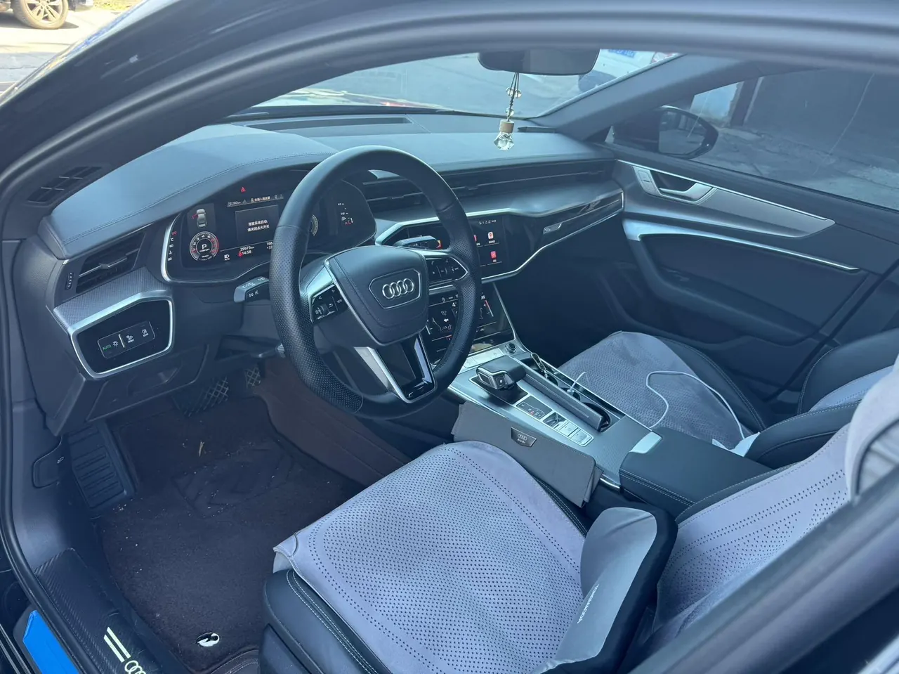 Audi 2024 A6L 2.0TFSI 40TFSI Deluxe Dynamic Automatic 4