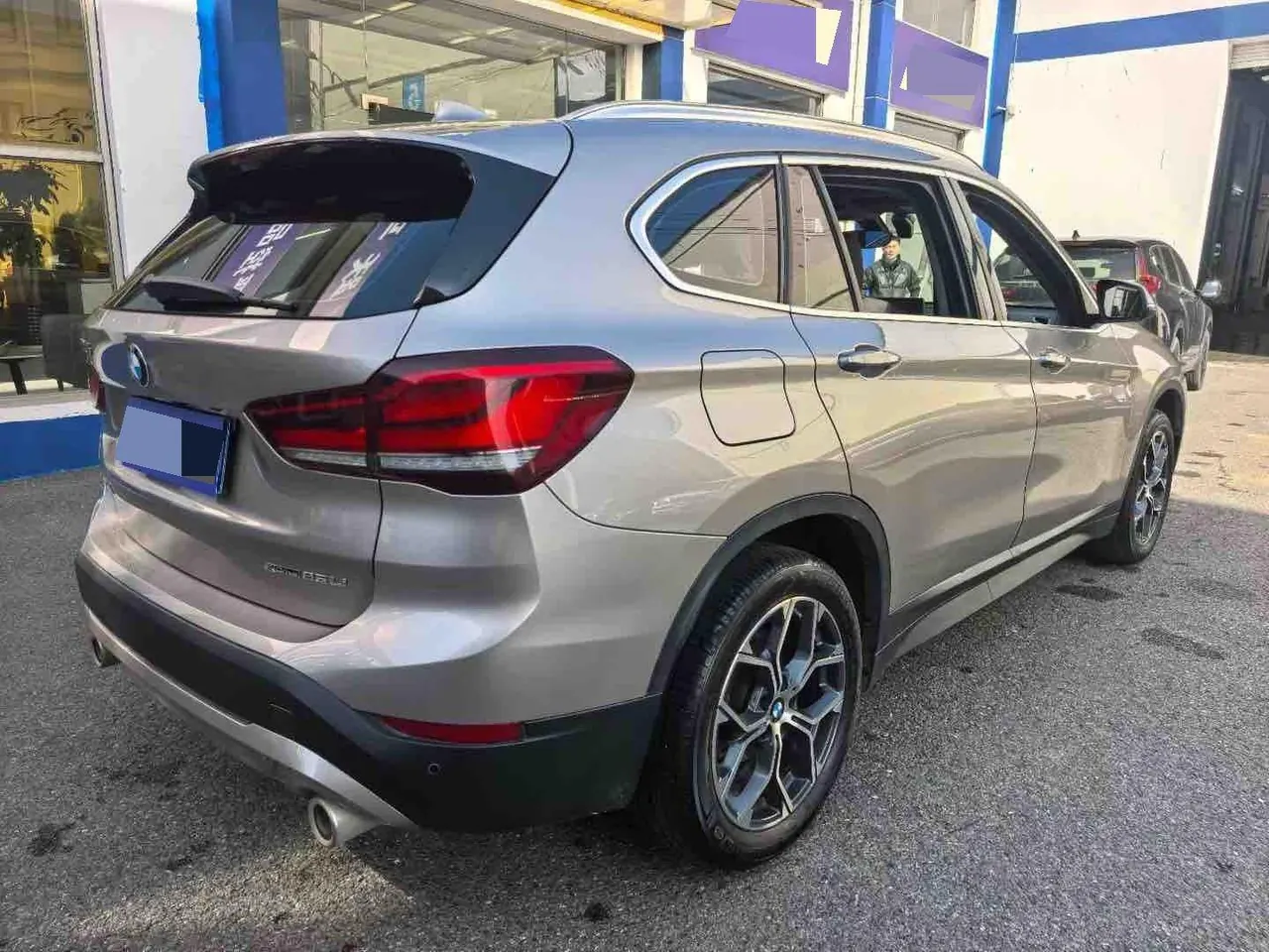 BMW 2022 X1 sDrive25Li 2.0T Leading Automatic Gear 6