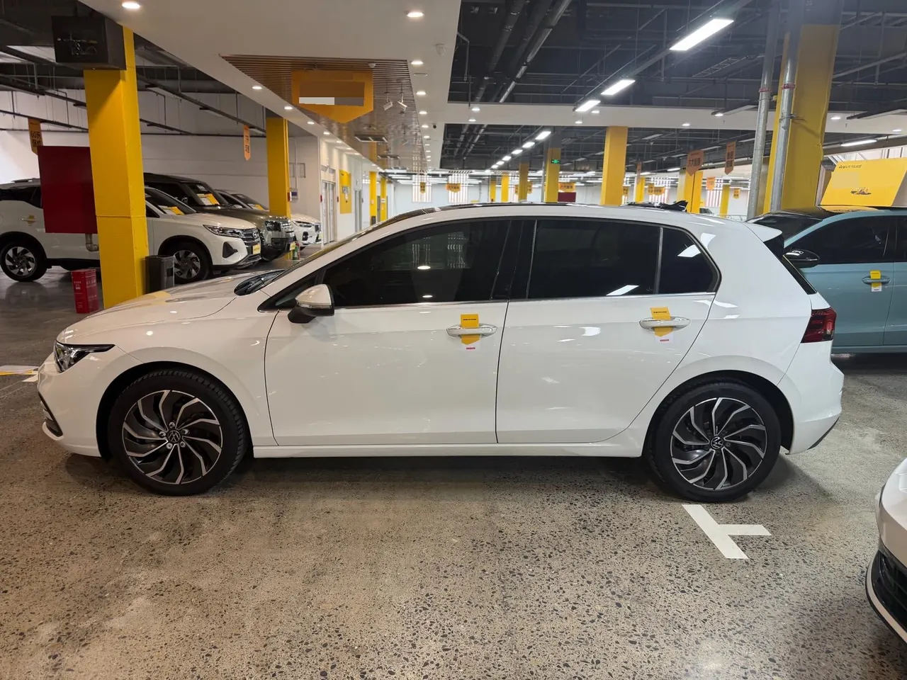 Volkswagen 2023 Golf 8 PRO 1.4TSI 280TSI Automatic 2