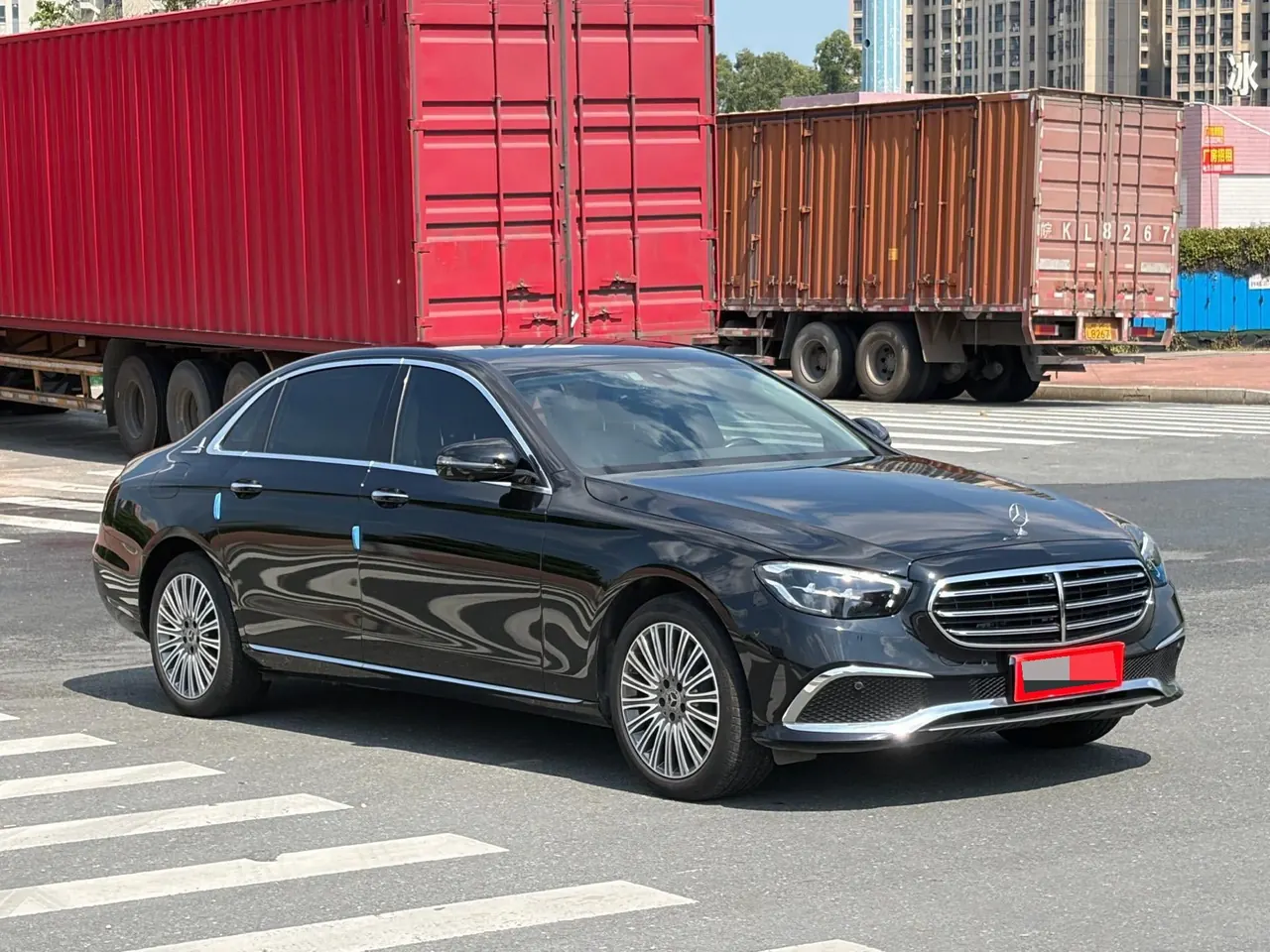 Mercedes Benz E Class 2023 E 300 L 2.0T Luxury Automatic Gear 3