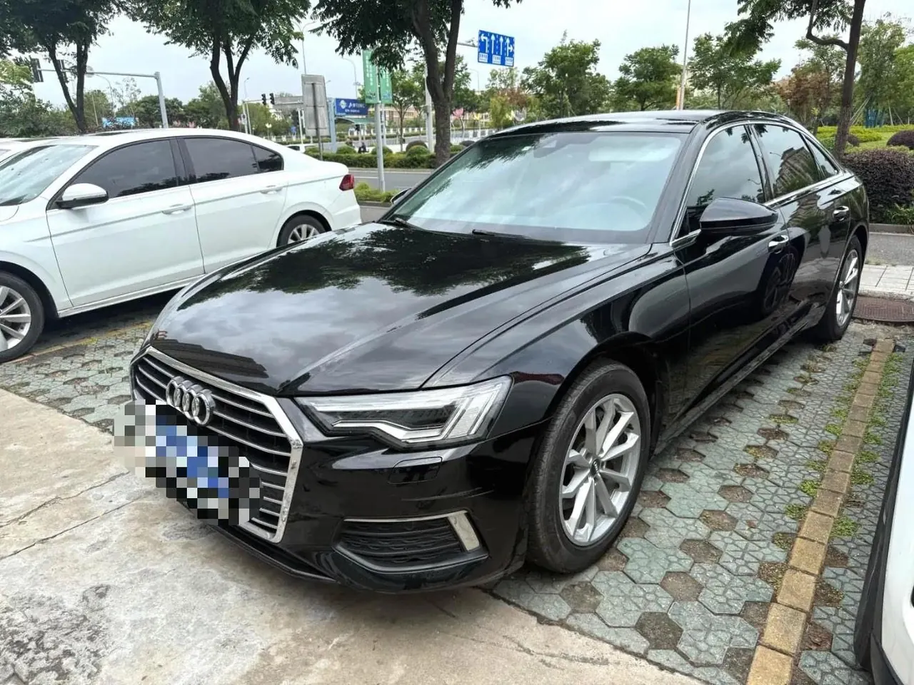 Open image lightbox: Audi 2021 A6L 2.0TFSI 40TFSI Deluxe Elegant Automatic