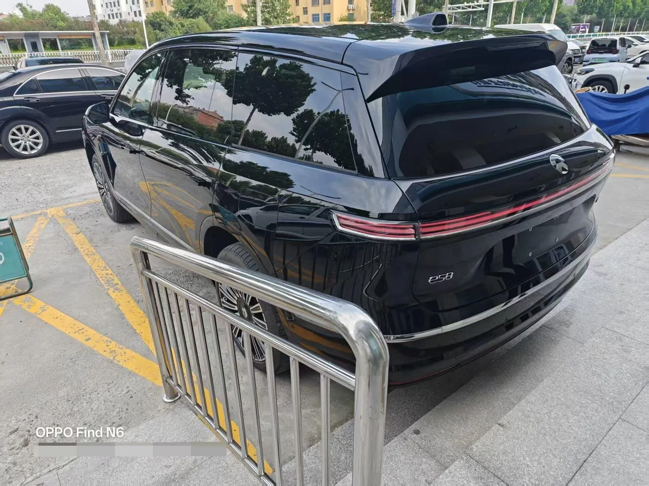 NIO 2026 ES8 6-seat executive deluxe automatic gear 6