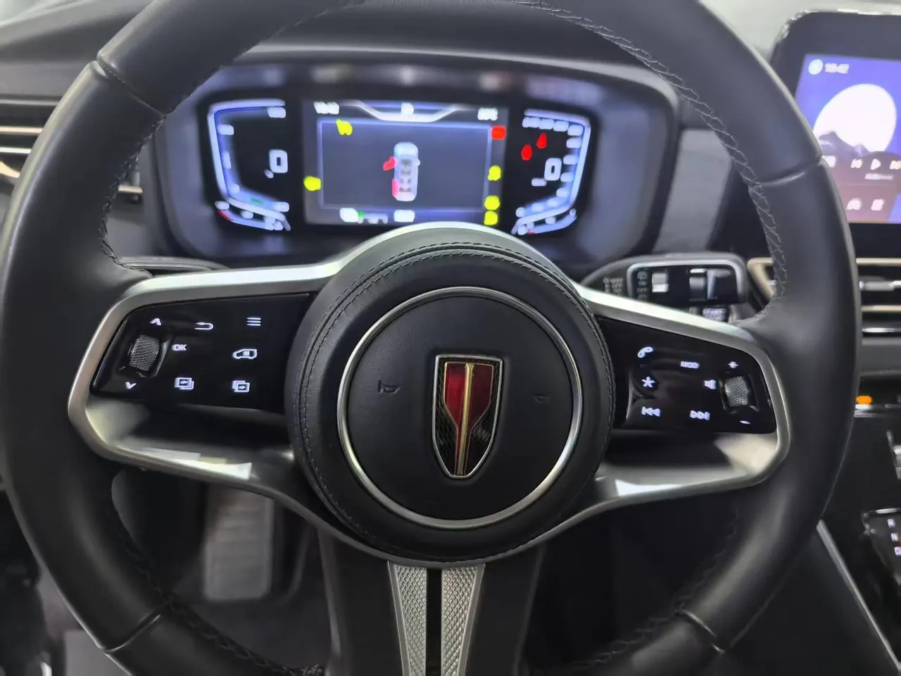 HongQi 2024 HQ9 PHEV 2.0T 4WD Business Edition Automatic Gear 13